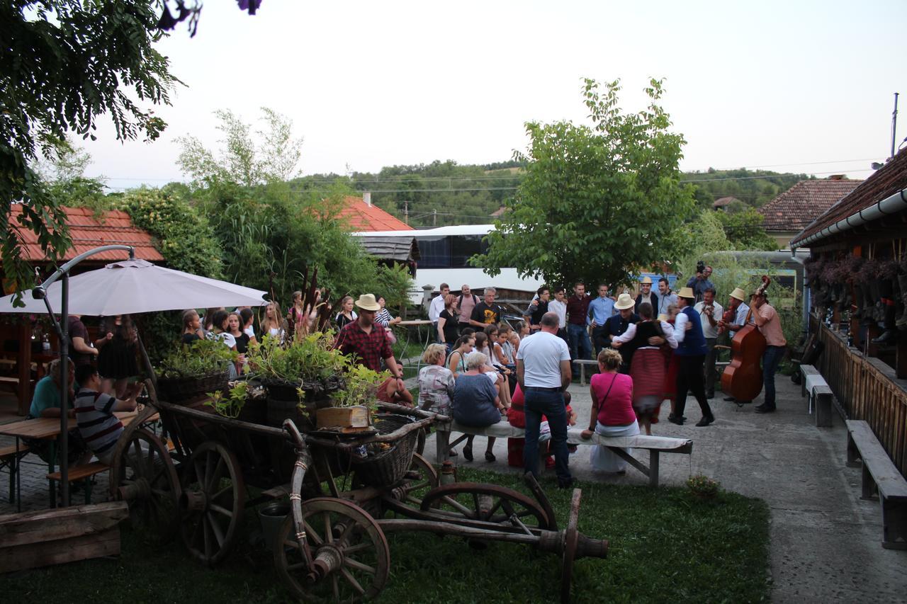 Csipkeszeg Bed & Breakfast Sic / Szek Romania Exterior foto